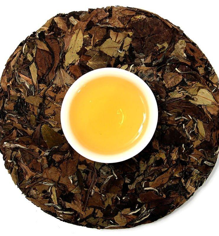 Шоу Мэй Бин из Чжень Хэ белый прессованный чай 2019г (№600)