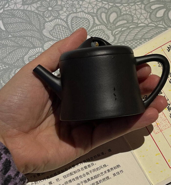 Чайник из исинской глины «Хэй Ни» 80 мл  - фото 7