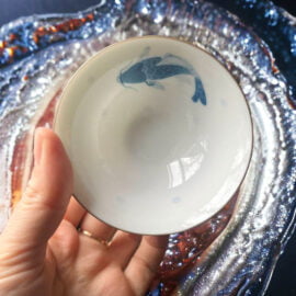 Чашка цзиньдэчженьский фарфор «Рыбка в пруду»  - фото